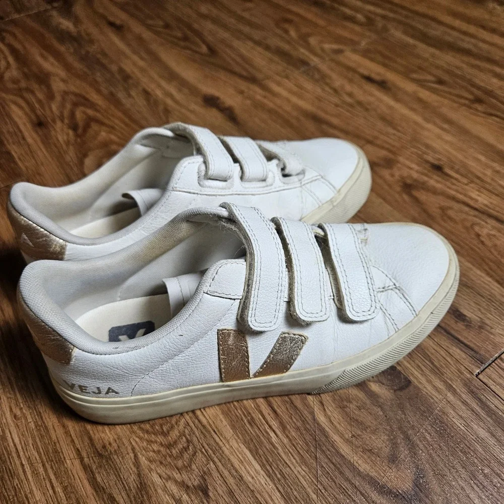 Veja Recife Logo Chromefree Sneakers 6.5 White Platine Triple Strap Soft Girl
